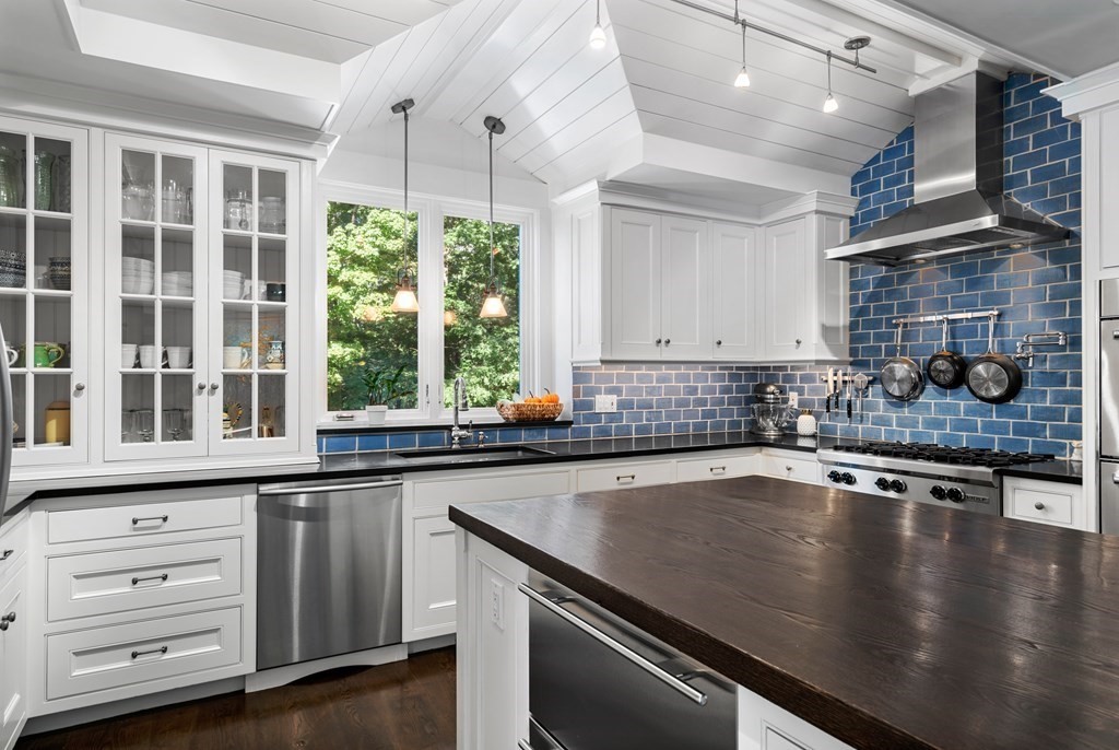 26 Skating Pond Road Weston, MA 02493 - Photo 6 of 41