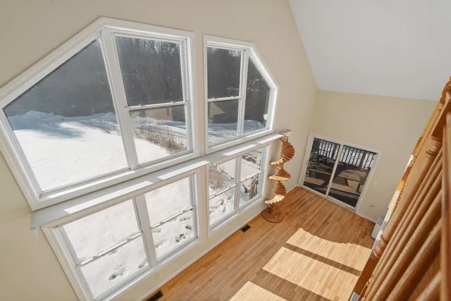 $490,000 | 733 South Stark Highway, Weare, NH 03281