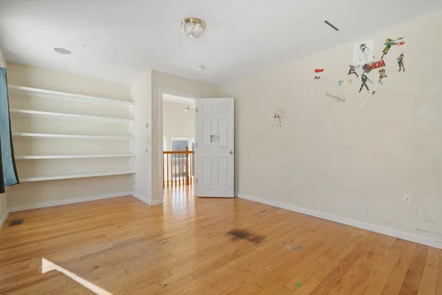 $490,000 | 733 South Stark Highway, Weare, NH 03281