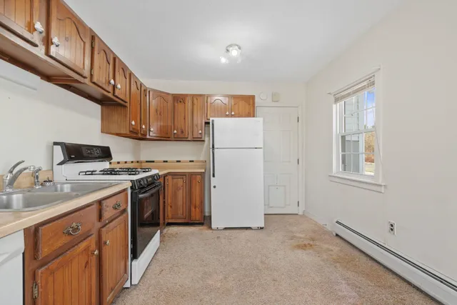 $490,000 | 733 South Stark Highway, Weare, NH 03281