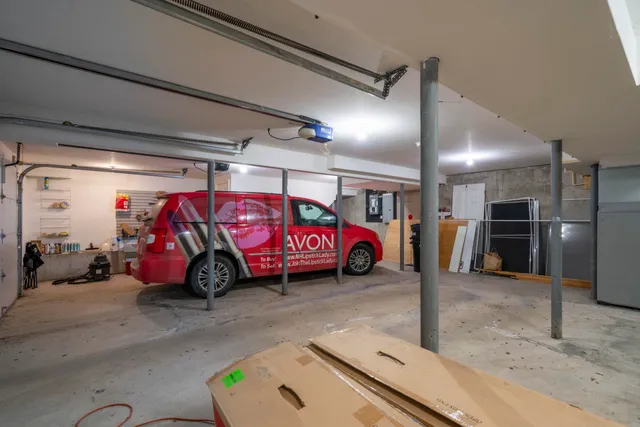 $490,000 | 733 South Stark Highway, Weare, NH 03281