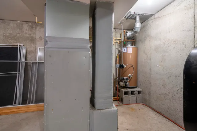 $490,000 | 733 South Stark Highway, Weare, NH 03281