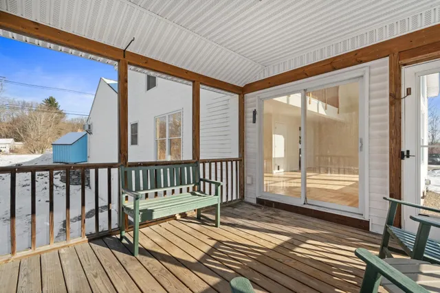 $490,000 | 733 South Stark Highway, Weare, NH 03281