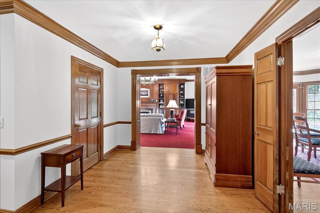 149 North Spoede Road Creve Coeur, MO 63141 - Photo 24 of 78 Gallery Image 24
