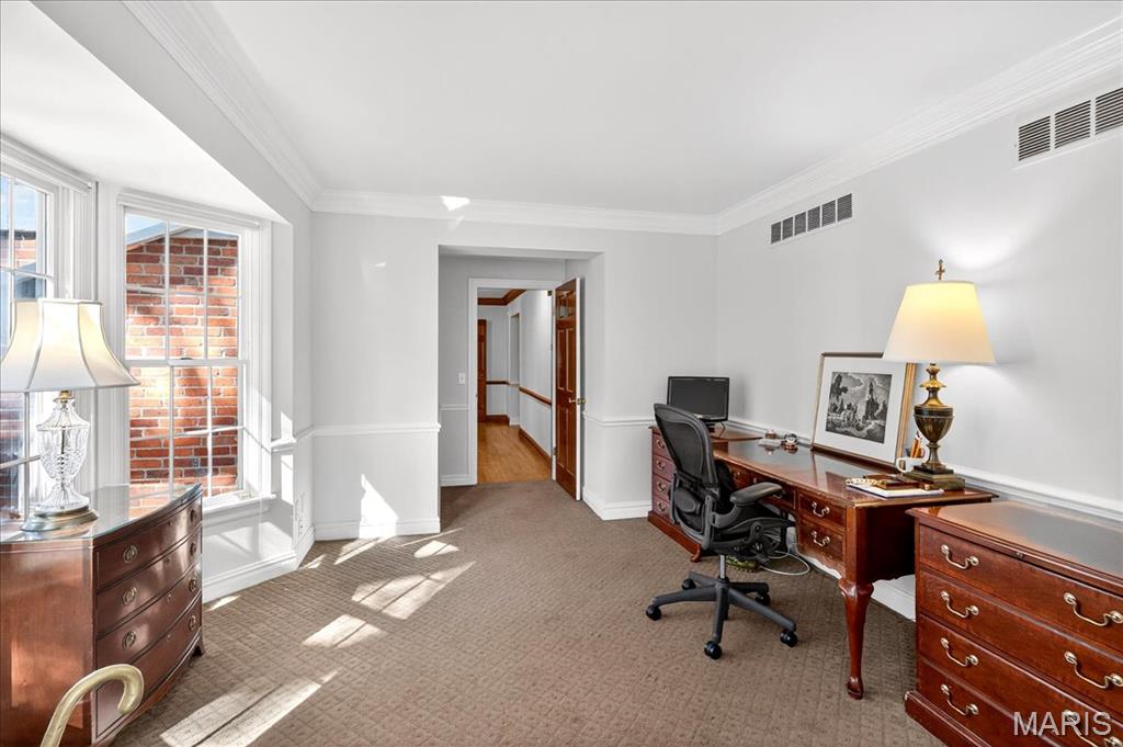 149 North Spoede Road Creve Coeur, MO 63141 - Photo 28 of 78 Gallery Image 28