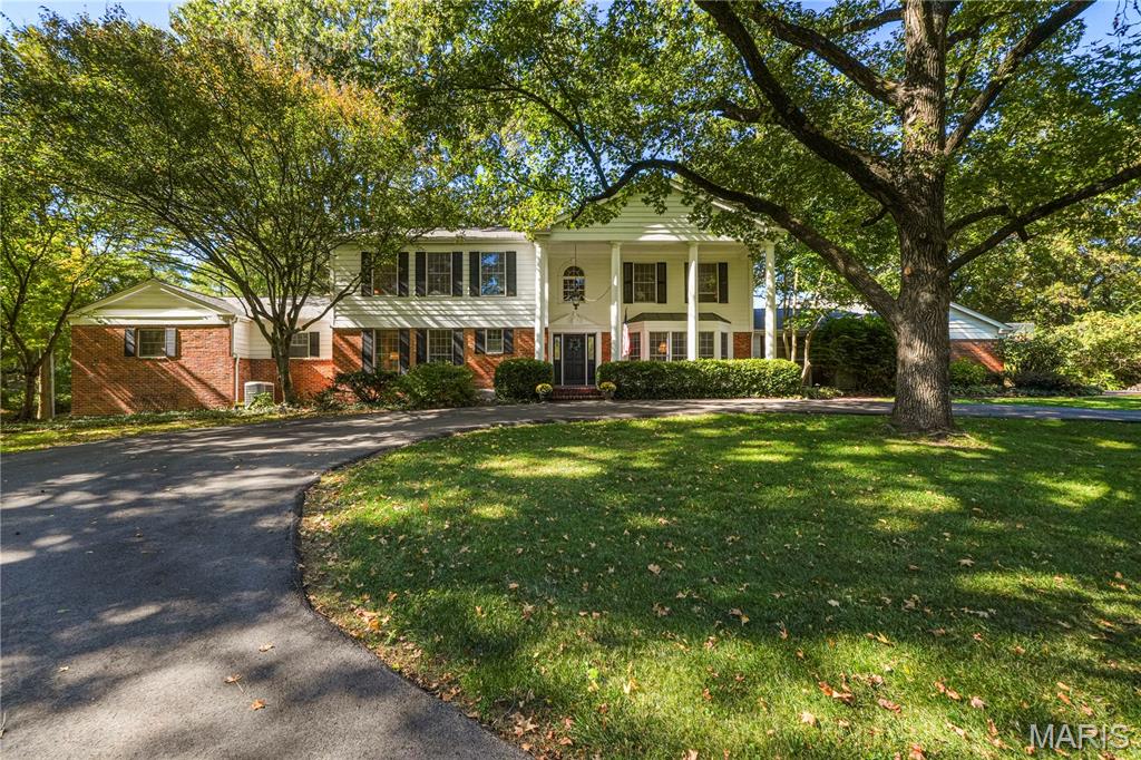 149 North Spoede Road Creve Coeur, MO 63141 - Photo 3 of 78 Gallery Image 3