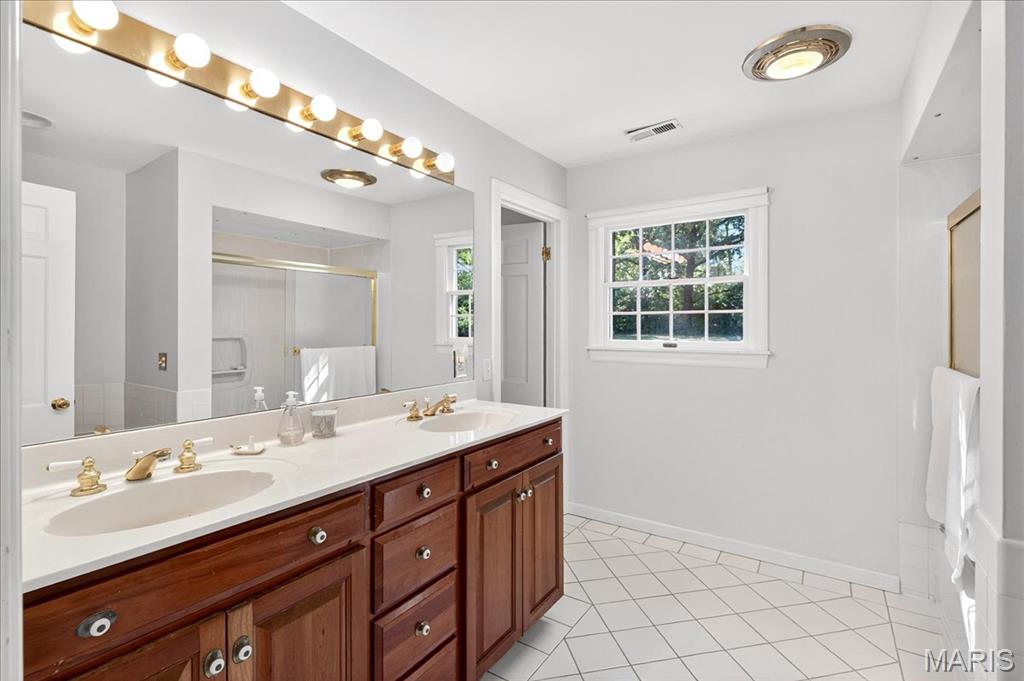 149 North Spoede Road Creve Coeur, MO 63141 - Photo 43 of 78 Gallery Image 43