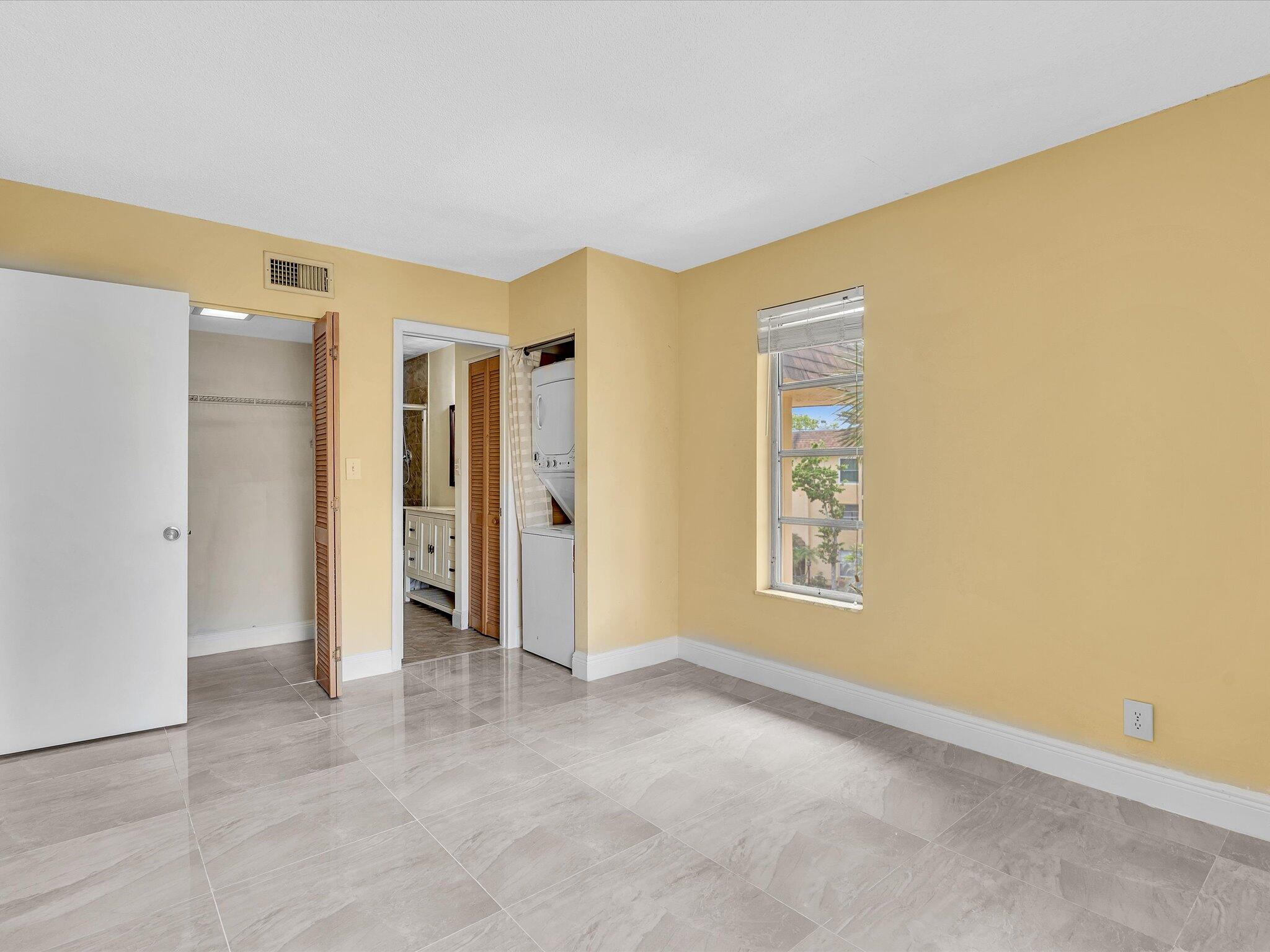 470 Northwest 20th Street, Unit 3020 Boca Raton, FL 33431 - Photo 14 of 43 Primary Suite