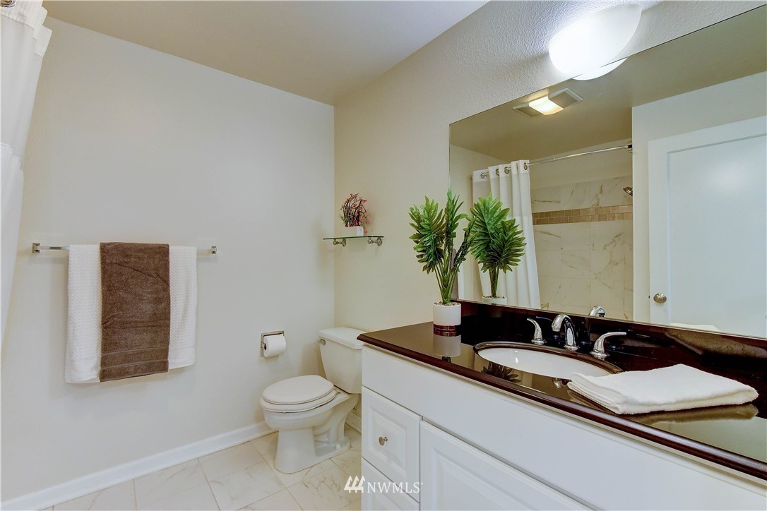 7901 196th Street Southwest, Unit 16 Edmonds, WA 98026 - Photo 15 of 20 Gallery Image 15