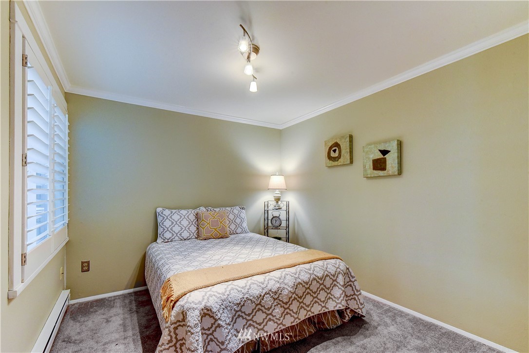 7901 196th Street Southwest, Unit 16 Edmonds, WA 98026 - Photo 17 of 20 Gallery Image 17
