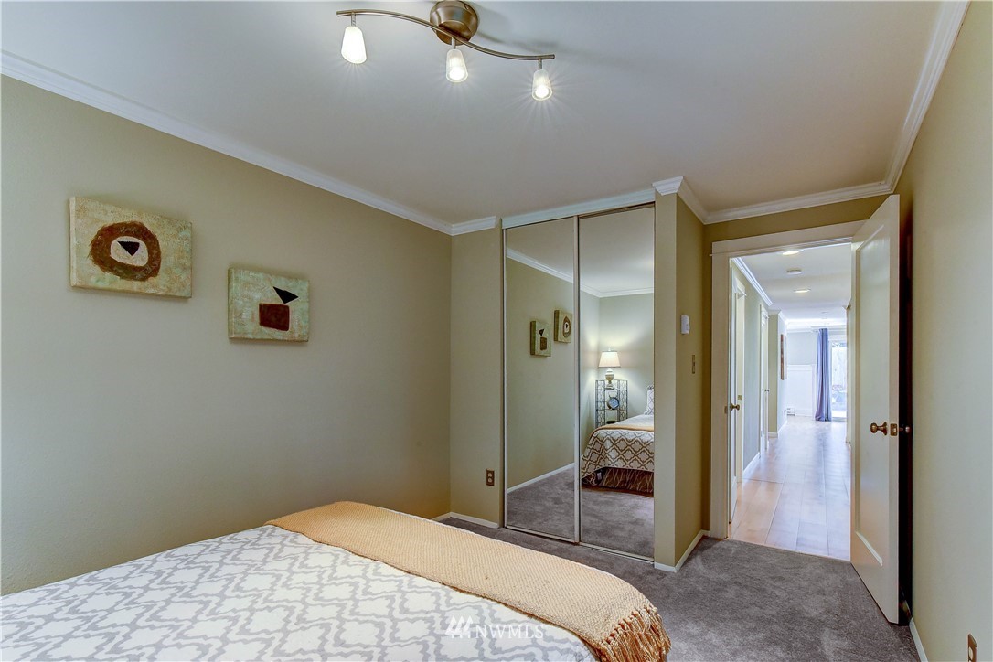 7901 196th Street Southwest, Unit 16 Edmonds, WA 98026 - Photo 18 of 20 Gallery Image 18