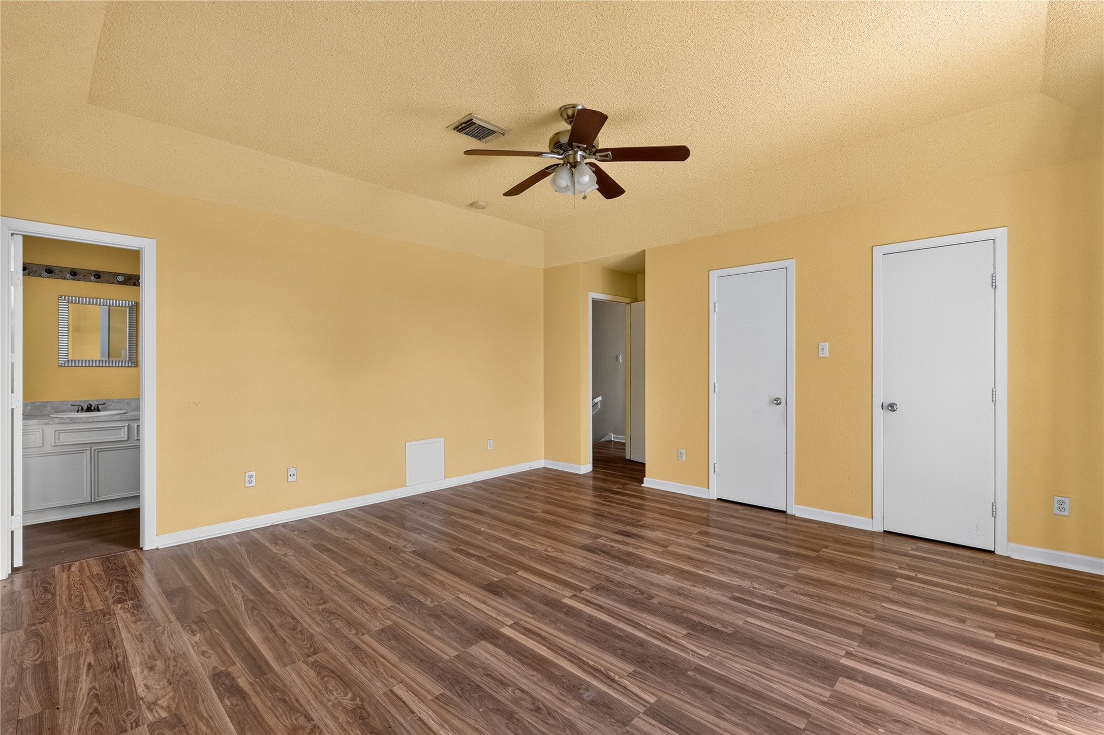 3427 Federal Road Pasadena, TX 77504 - Photo 20 of 47 Gallery Image 20