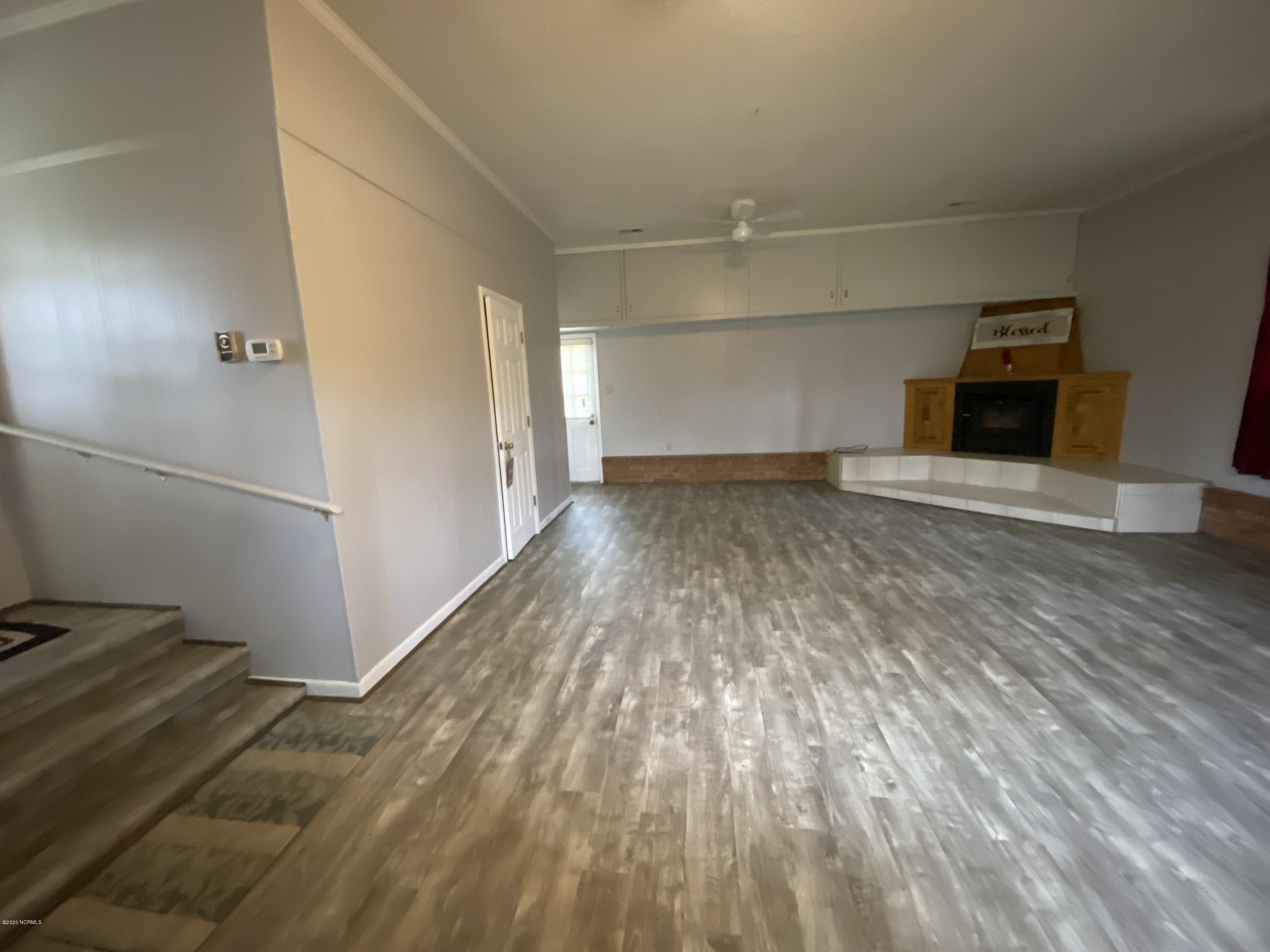 2324 Country Club Road Jacksonville, NC 28546 - Photo 12 of 70 BonusC