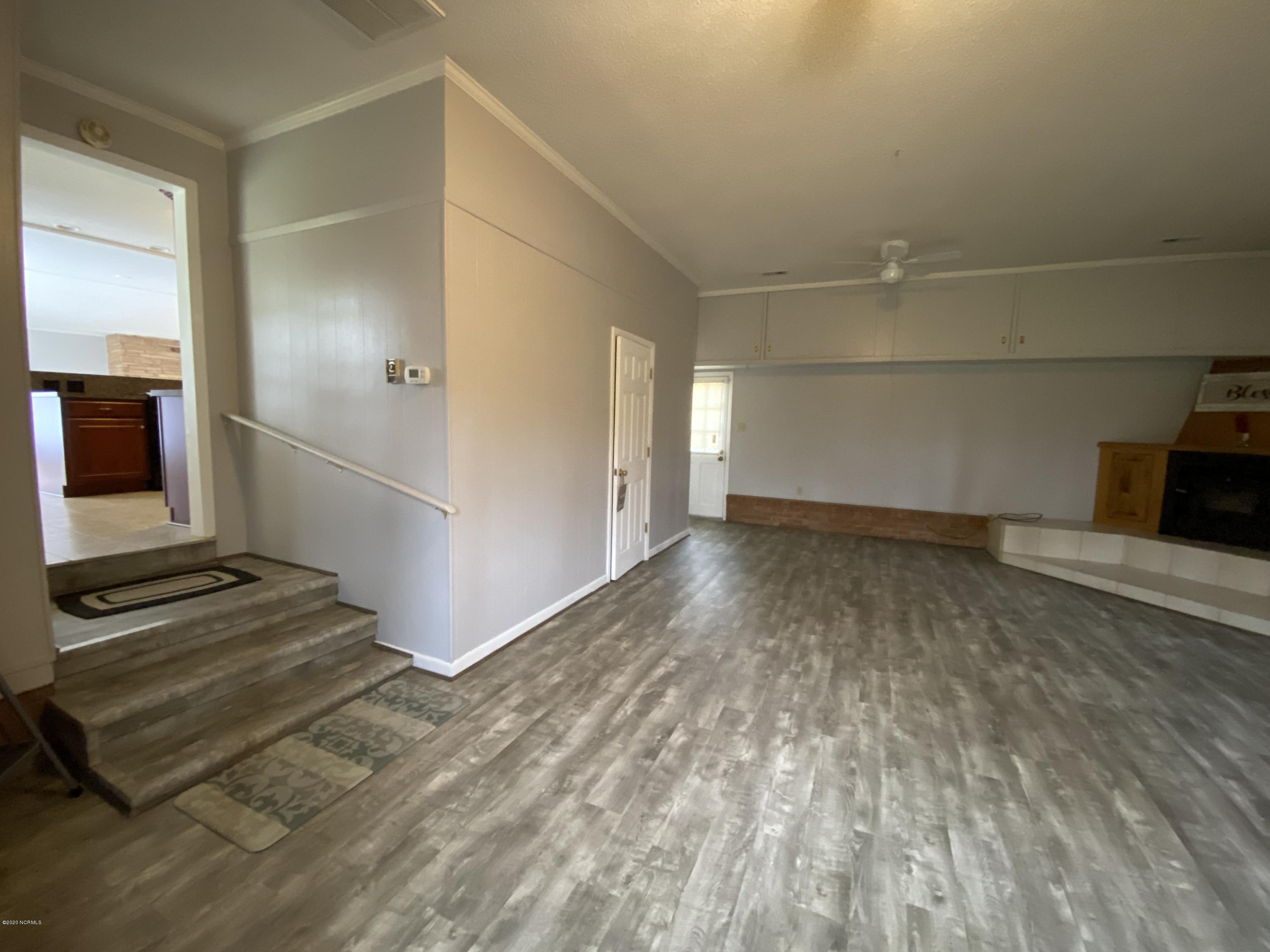 2324 Country Club Road Jacksonville, NC 28546 - Photo 13 of 70 BonusD