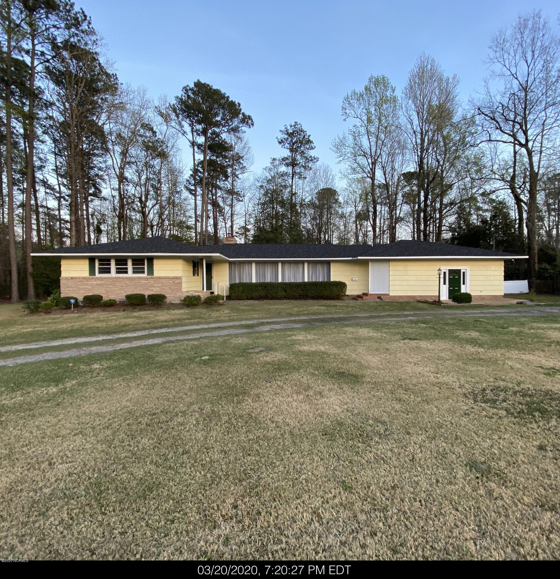 2324 Country Club Road Jacksonville, NC 28546 - Photo 2 of 70 FrontC