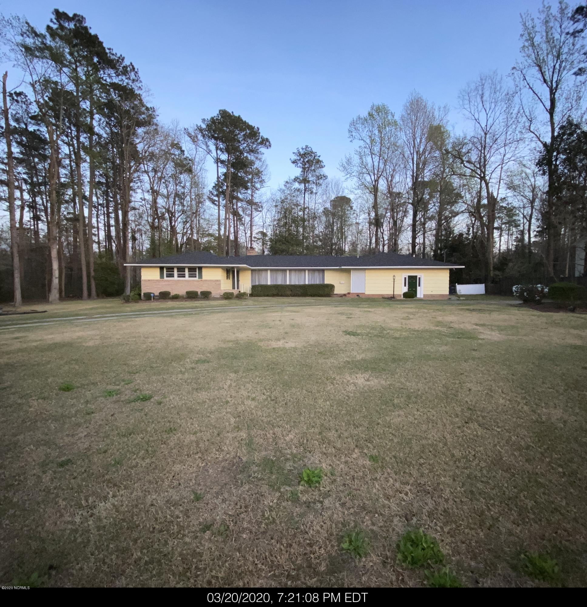 2324 Country Club Road Jacksonville, NC 28546 - Photo 3 of 70 FrontD