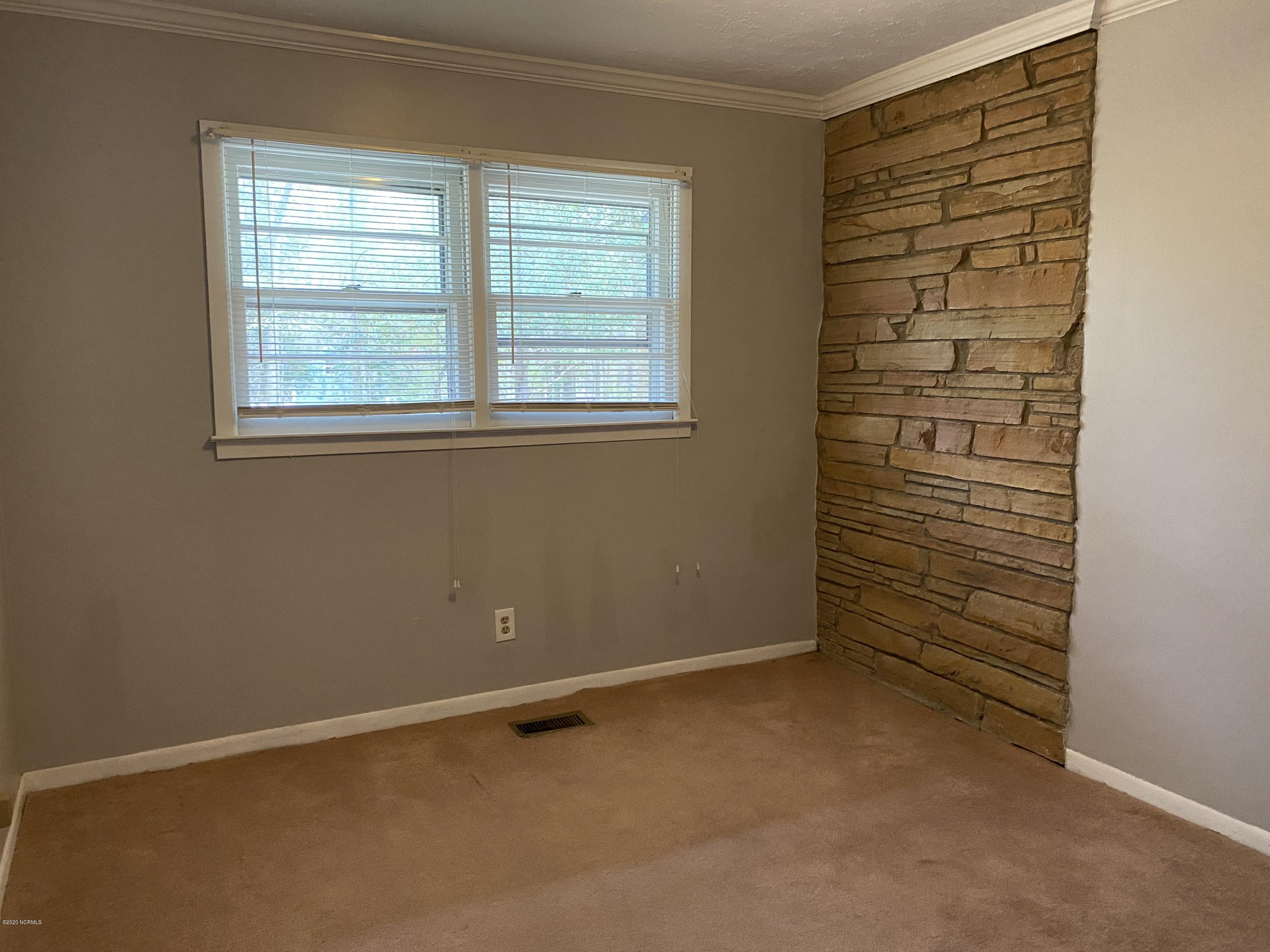 2324 Country Club Road Jacksonville, NC 28546 - Photo 33 of 70 Bedroom1B