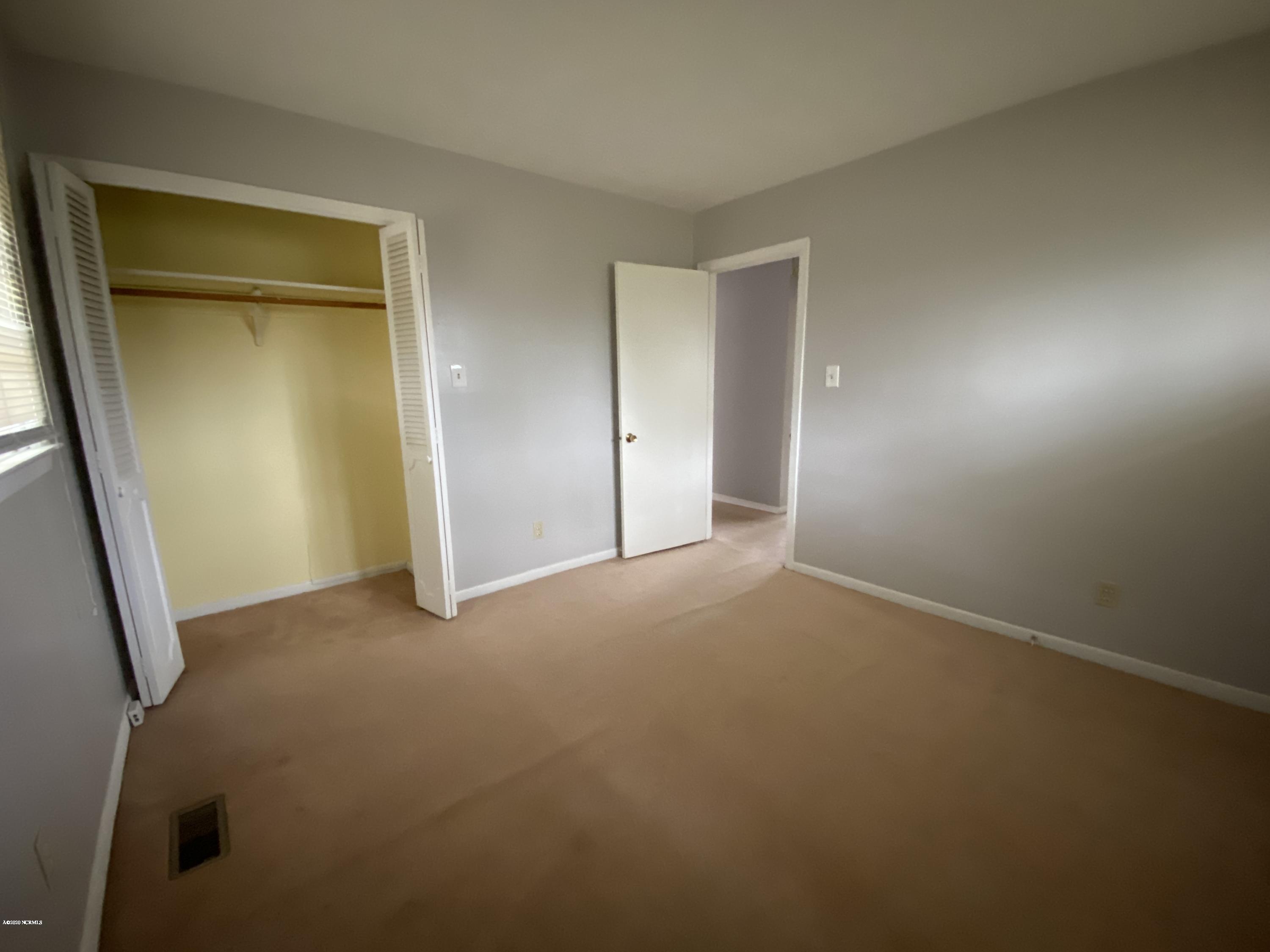 2324 Country Club Road Jacksonville, NC 28546 - Photo 40 of 70 Bedroom2E