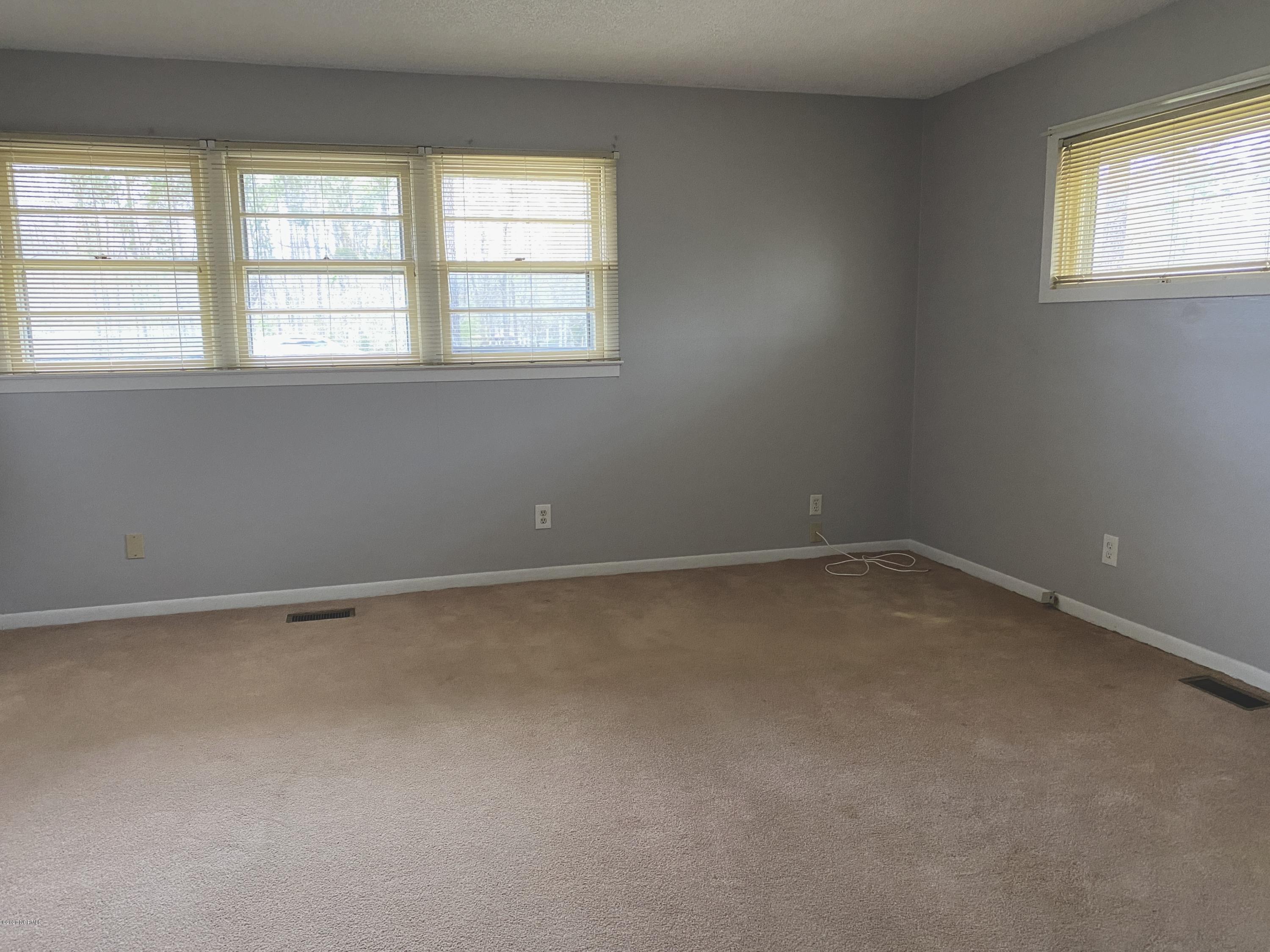 2324 Country Club Road Jacksonville, NC 28546 - Photo 49 of 70 MasterB