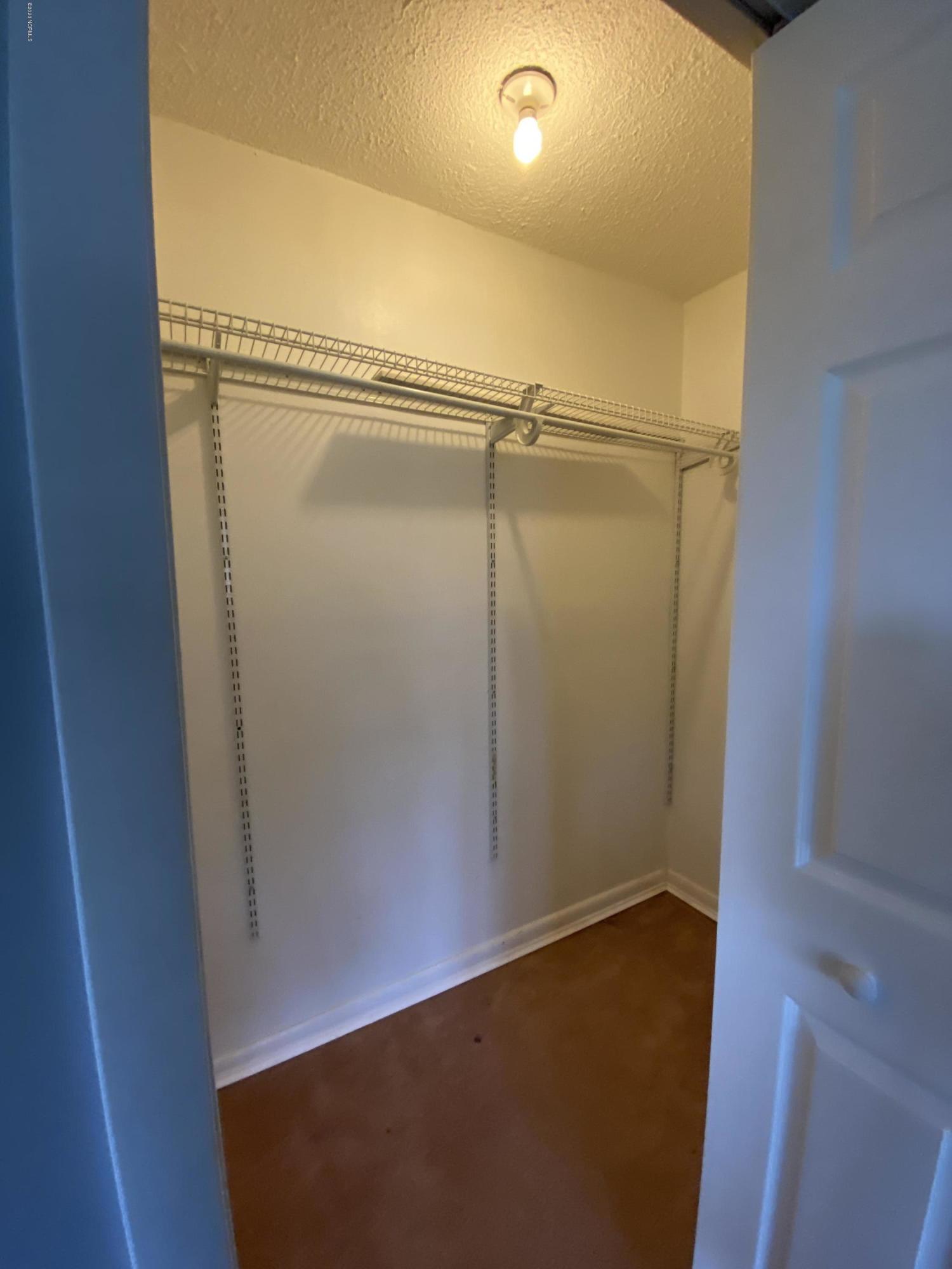 2324 Country Club Road Jacksonville, NC 28546 - Photo 60 of 70 MasterclosetB