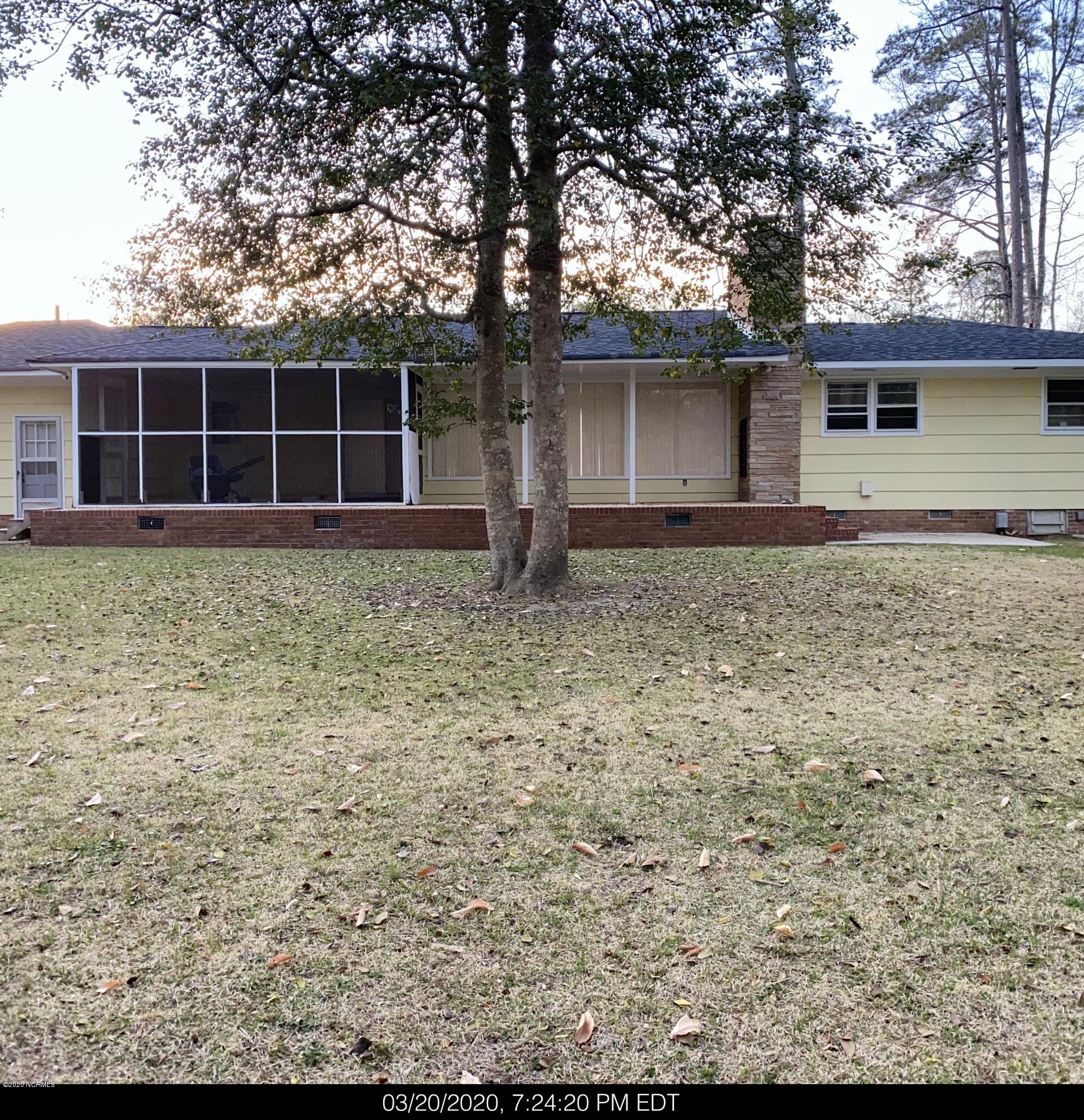 2324 Country Club Road Jacksonville, NC 28546 - Photo 65 of 70 Backporch