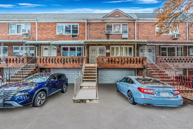 a car parked in front of a building