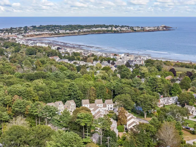 $775,000 | 10 Yorke Ridge Way, Unit 10, York, ME 03909