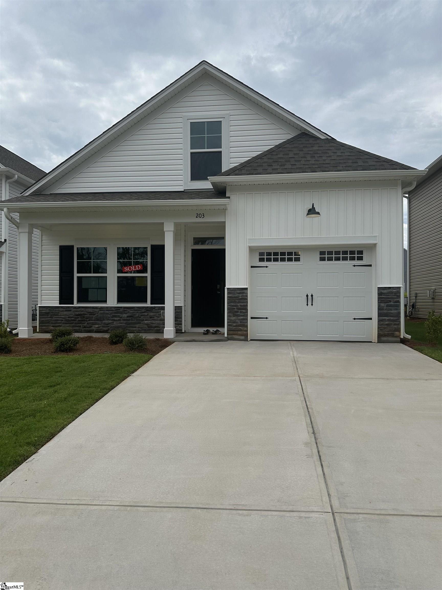 203 Brown Circle Easley, SC 29642 - Photo 1 of 17