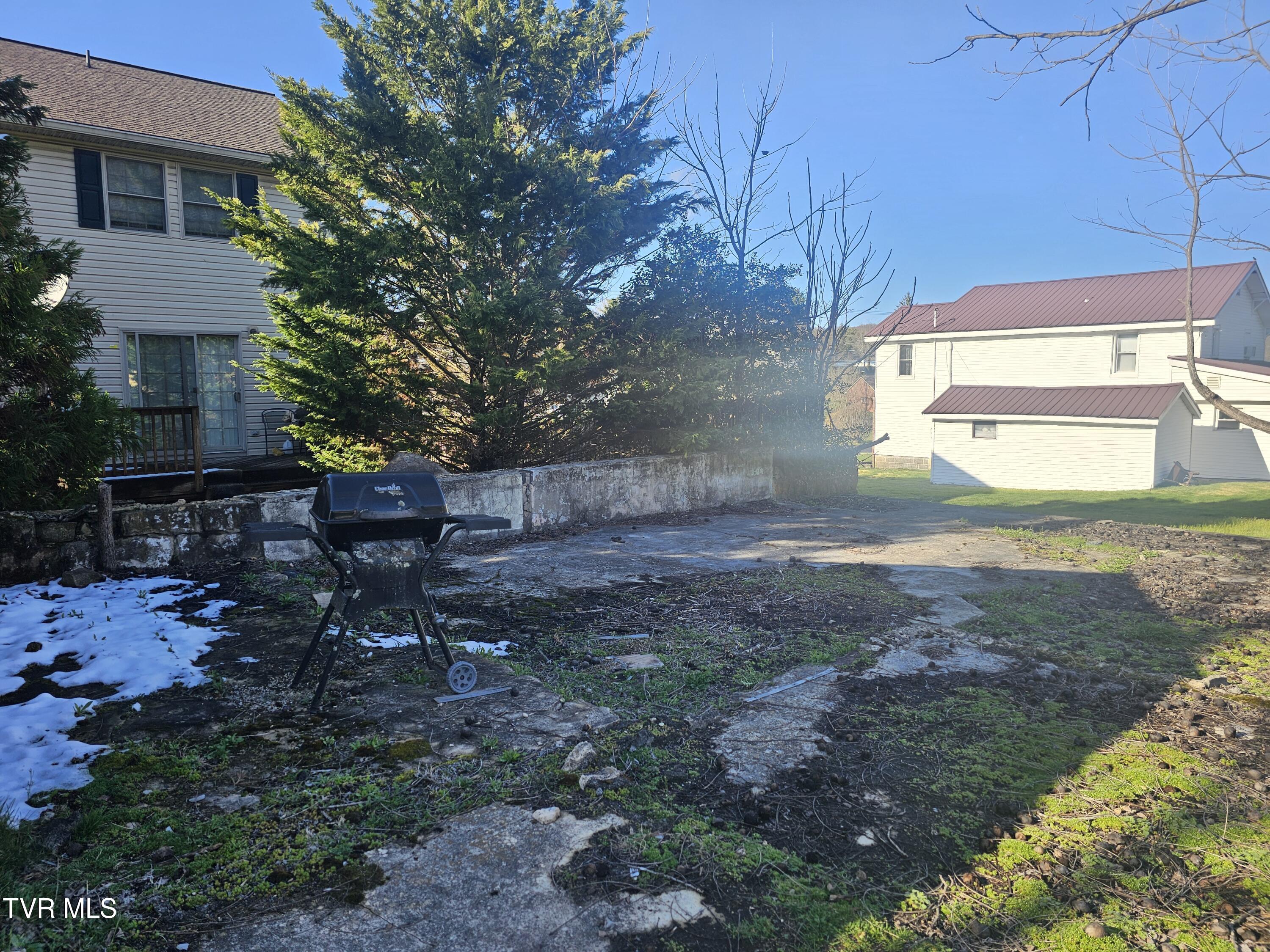 807 Coeburn Road Wise, VA 24293 - Photo 12 of 34 outdoor patio