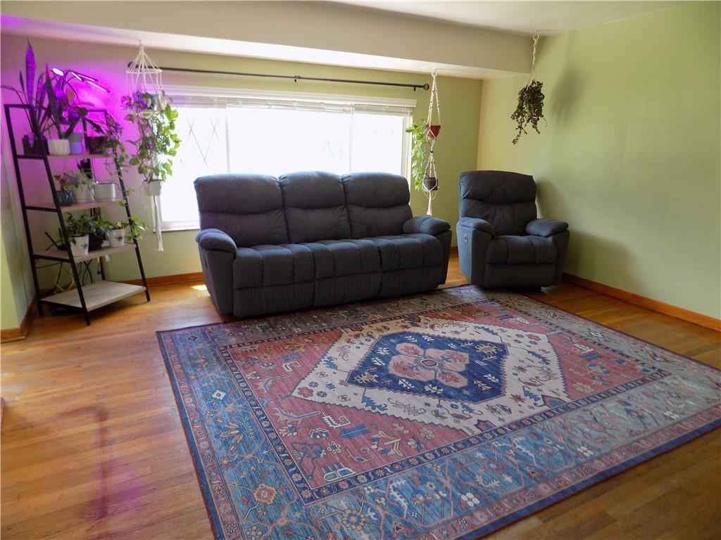 175 7th St Extension New Kensington, PA 15068 - Photo 8 of 36