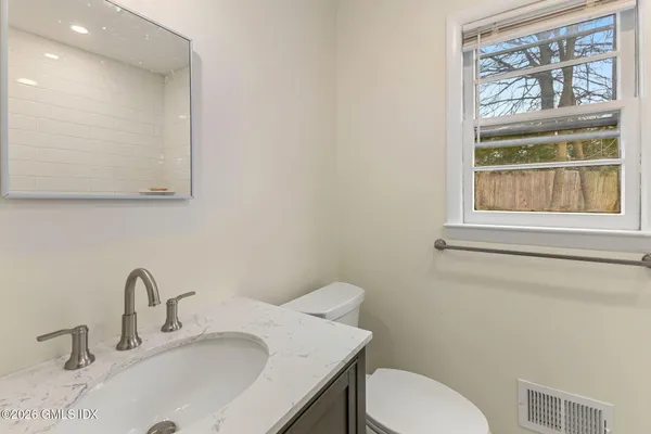 $3,850 | 17 Artic Street, Unit 1, Greenwich, CT 06830
