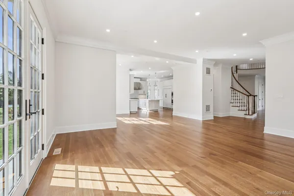 $25,000 | 15 High Point Terrace, Scarsdale, NY 10583