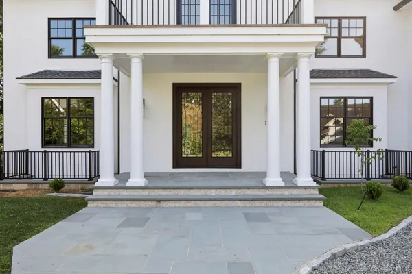 $25,000 | 15 High Point Terrace, Scarsdale, NY 10583