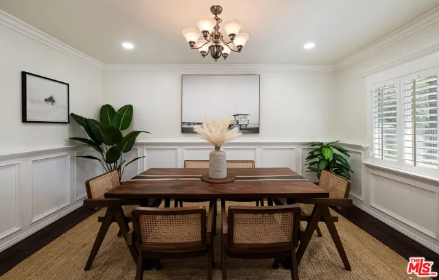 $1,800,000 | 4547 Ledge Avenue, Toluca Lake, CA 91602