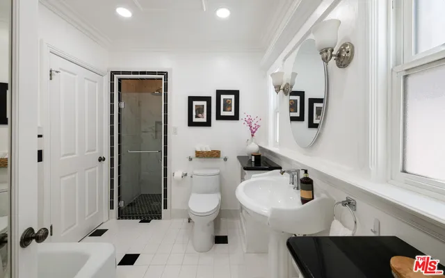 $1,800,000 | 4547 Ledge Avenue, Toluca Lake, CA 91602