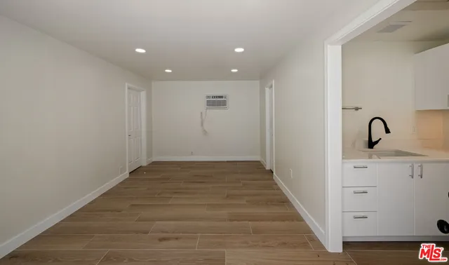 $1,800,000 | 4547 Ledge Avenue, Toluca Lake, CA 91602