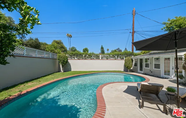 $1,800,000 | 4547 Ledge Avenue, Toluca Lake, CA 91602