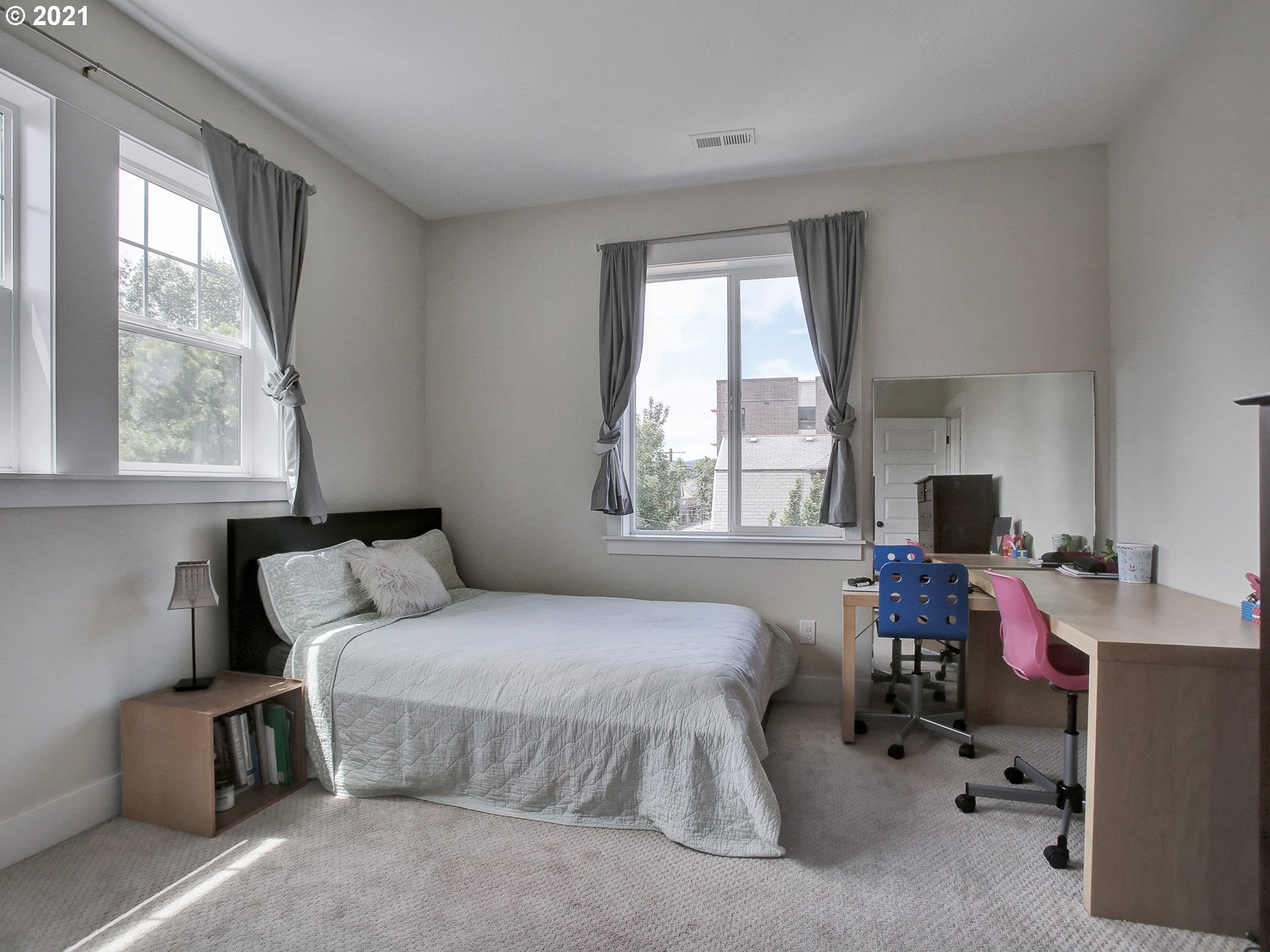 517 Northeast Cook Street Portland, OR 97212 - Photo 19 of 32