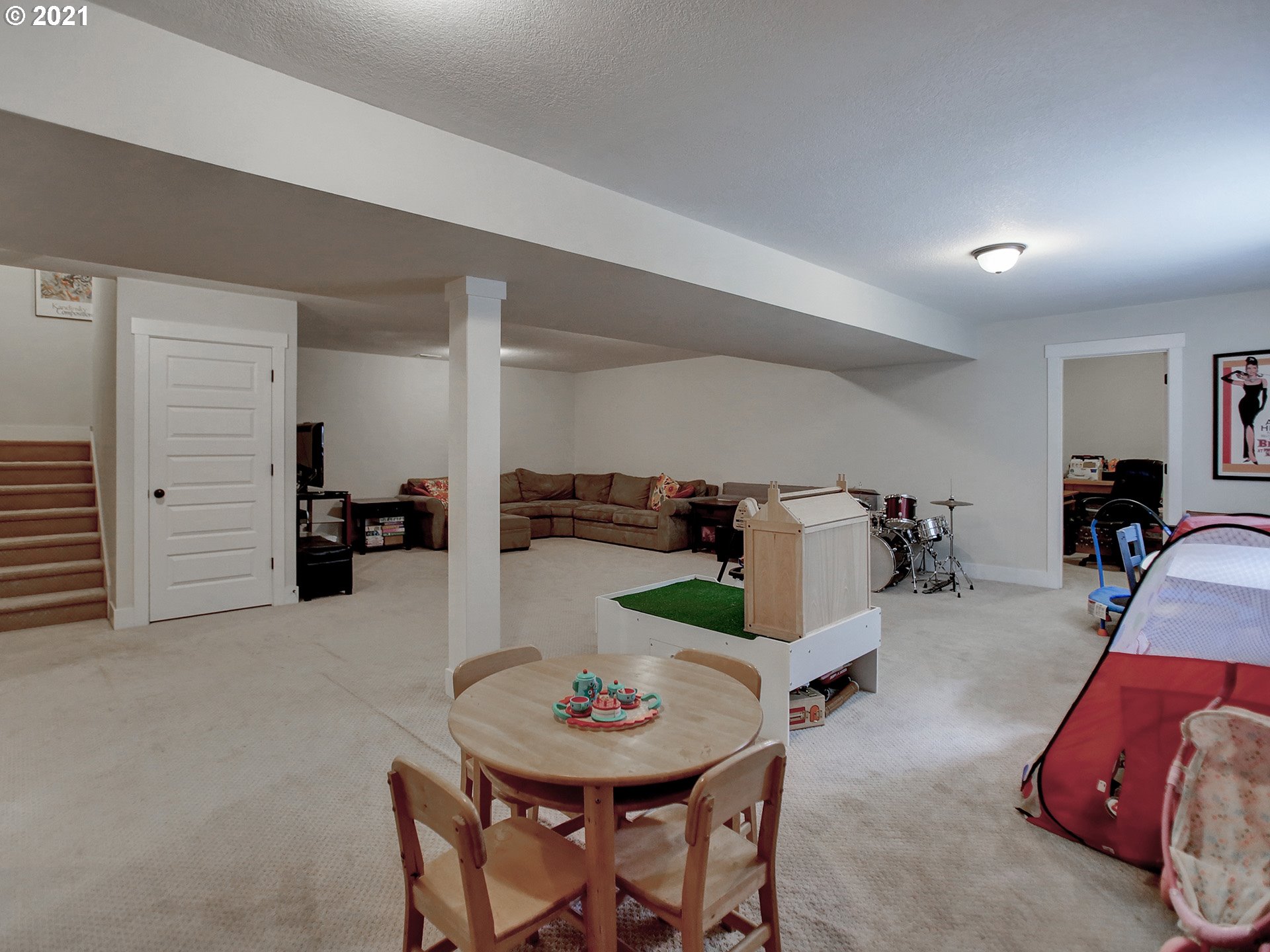 517 Northeast Cook Street Portland, OR 97212 - Photo 22 of 32