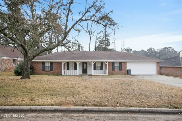 $234,900 | 22 Pebble Hill Drive, Brandon, MS 39042