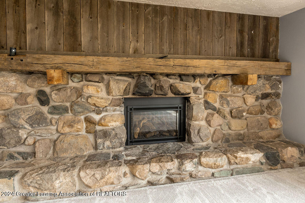 498 PIPER RD. Living room fireplace