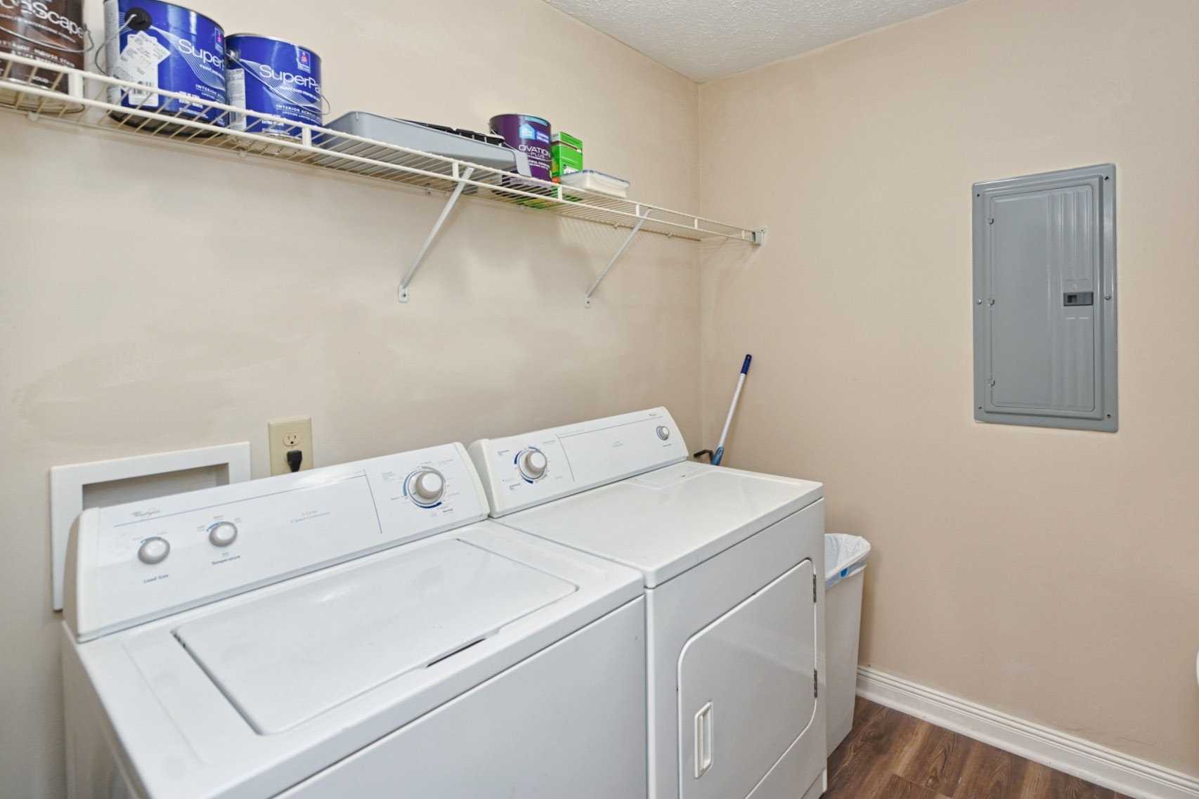 134 T G T Road Portland, TN 37148 - Photo 19 of 27 a utility room with dryer and washer