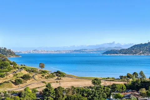 $6,277,000 | 9 Burrell Court, Tiburon, CA 94920