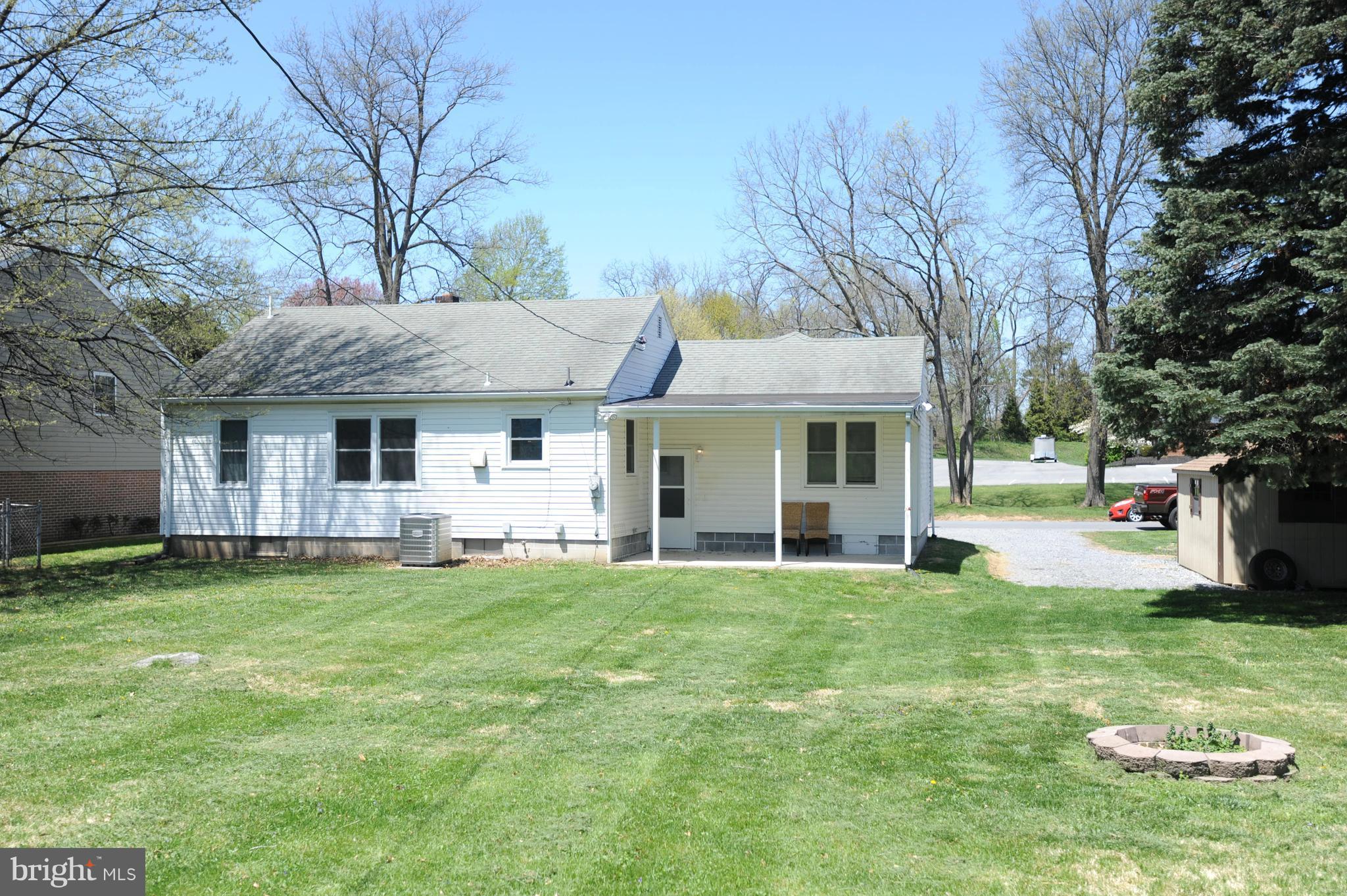 17541 York Road Hagerstown, MD 21740 - Photo 14 of 15 Exterior (Rear)
