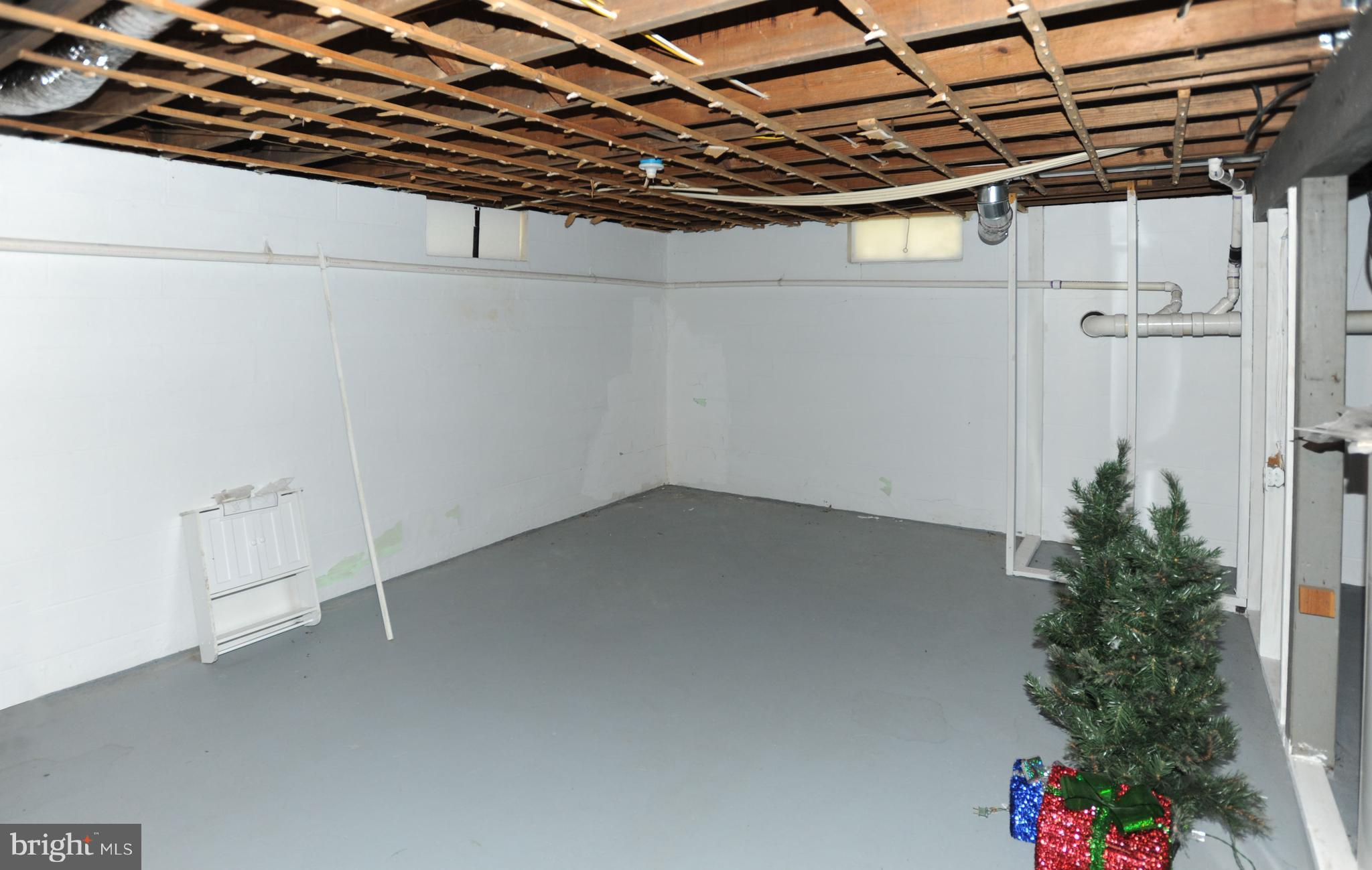 17541 York Road Hagerstown, MD 21740 - Photo 10 of 15 Basement