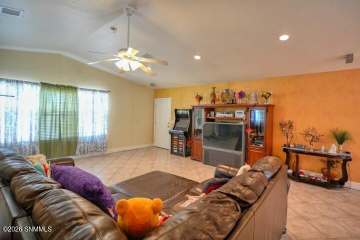 245 Hurt Road Las Cruces, NM 88007 - Photo 39 of 84 39 (Small)