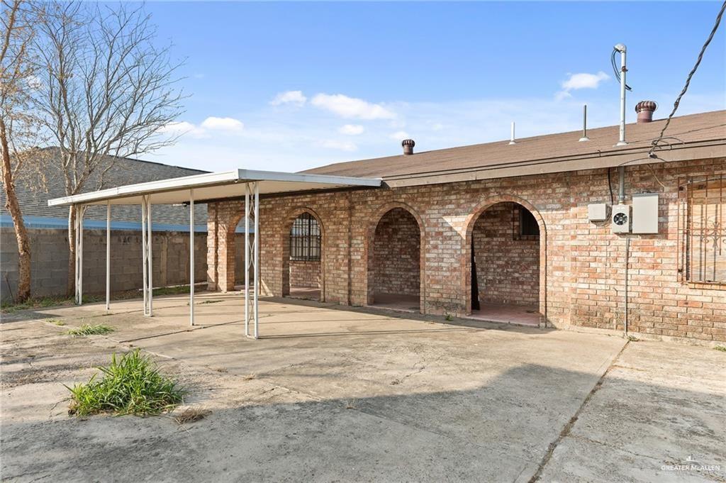 307 South Cox Street Rio Grande City, TX 78582 - Photo 14 of 22