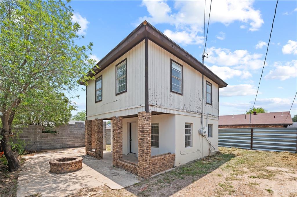 307 South Cox Street Rio Grande City, TX 78582 - Photo 15 of 22