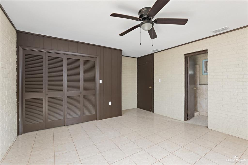 307 South Cox Street Rio Grande City, TX 78582 - Photo 7 of 22