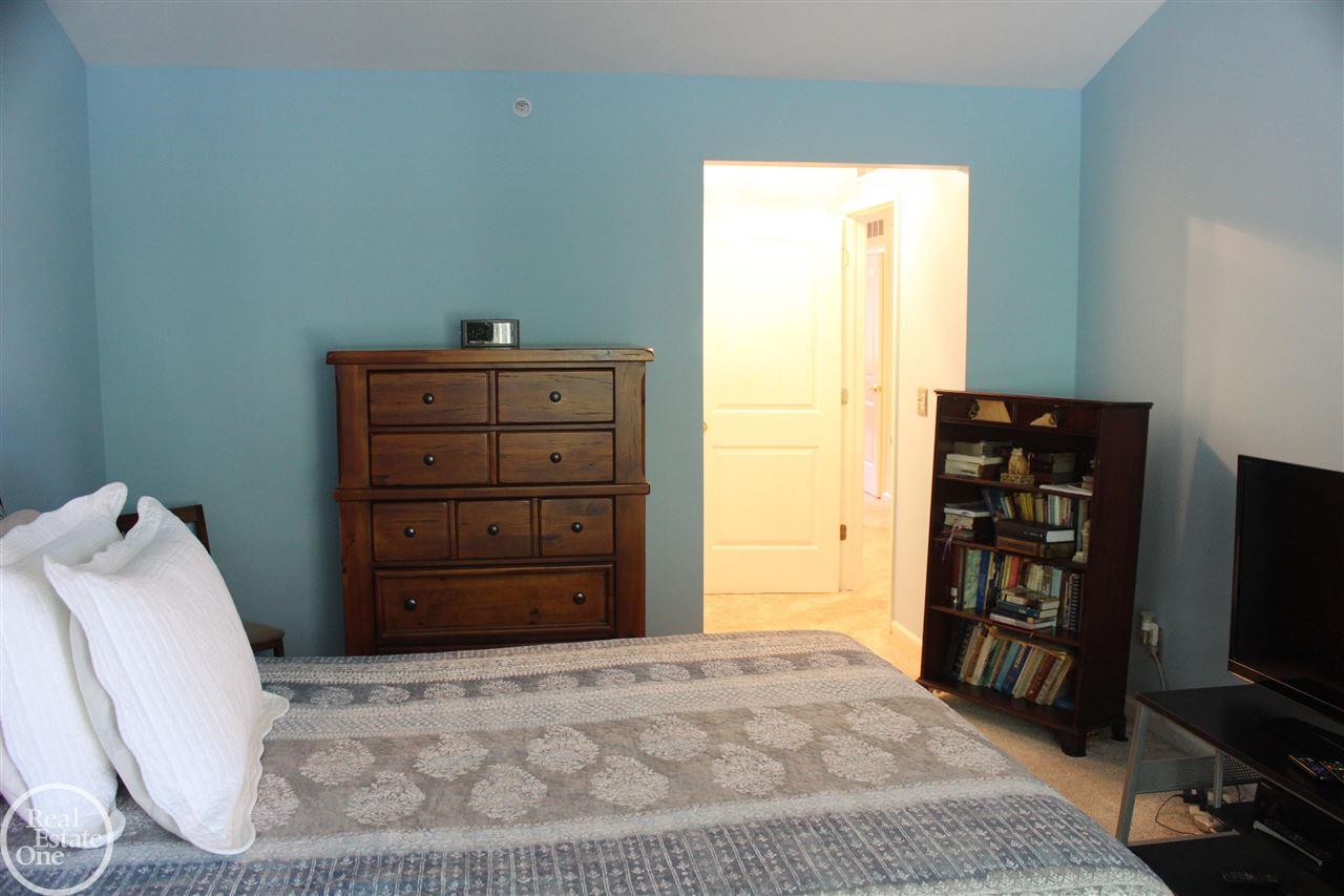 34106 Utica Road, Unit 32 Fraser, MI 48026 - Photo 16 of 20 Gallery Image 16
